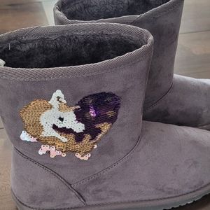 Girls size 4 children's place faux suede boot